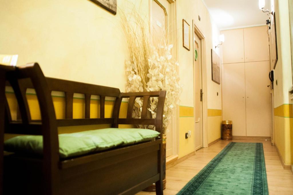 Almes Roma B&B Exterior photo